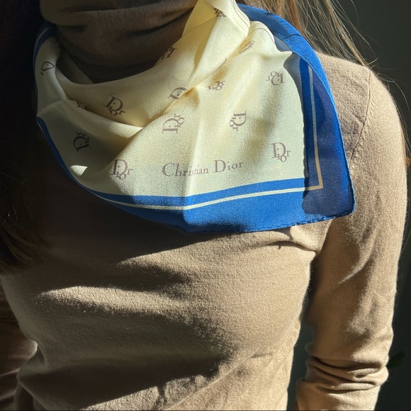 Authentic Dior mini scarf  in Trotter - Picture 3 of 10